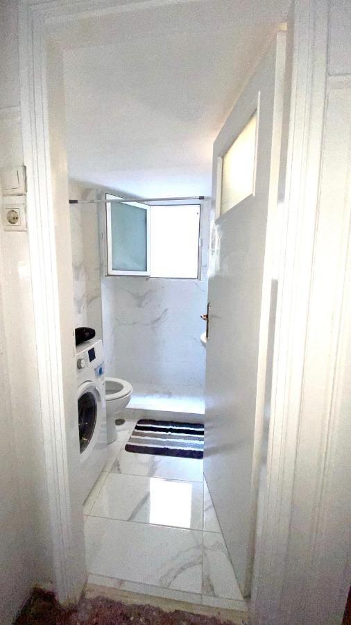 The Bohemian In Exarcheia Athens Center Apartment Bagian luar foto